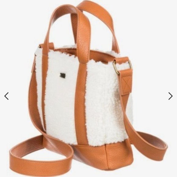 Roxy Mountain Reality Faux Fur Crossbody - Picture 4 of 7